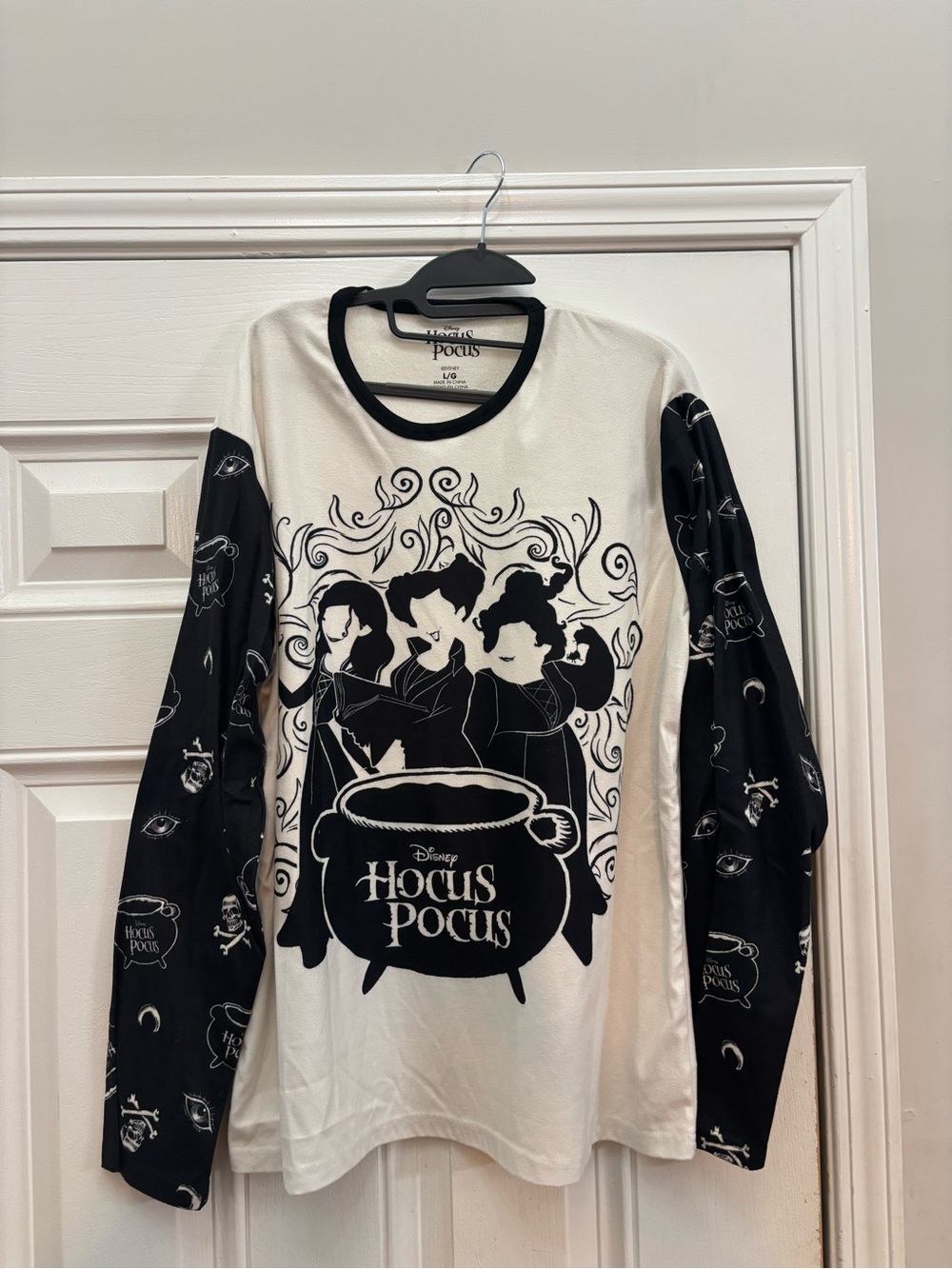 Disney Hocus Pocus Black & White Long Sleeve Tee
